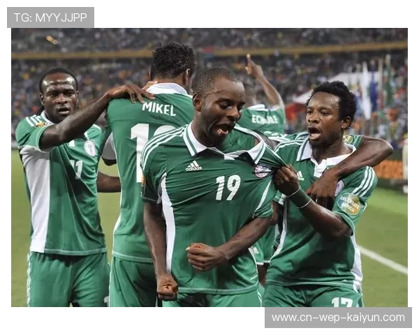 凯撒酋长中场核心发挥出色，助力球队进攻，凯撒有多强