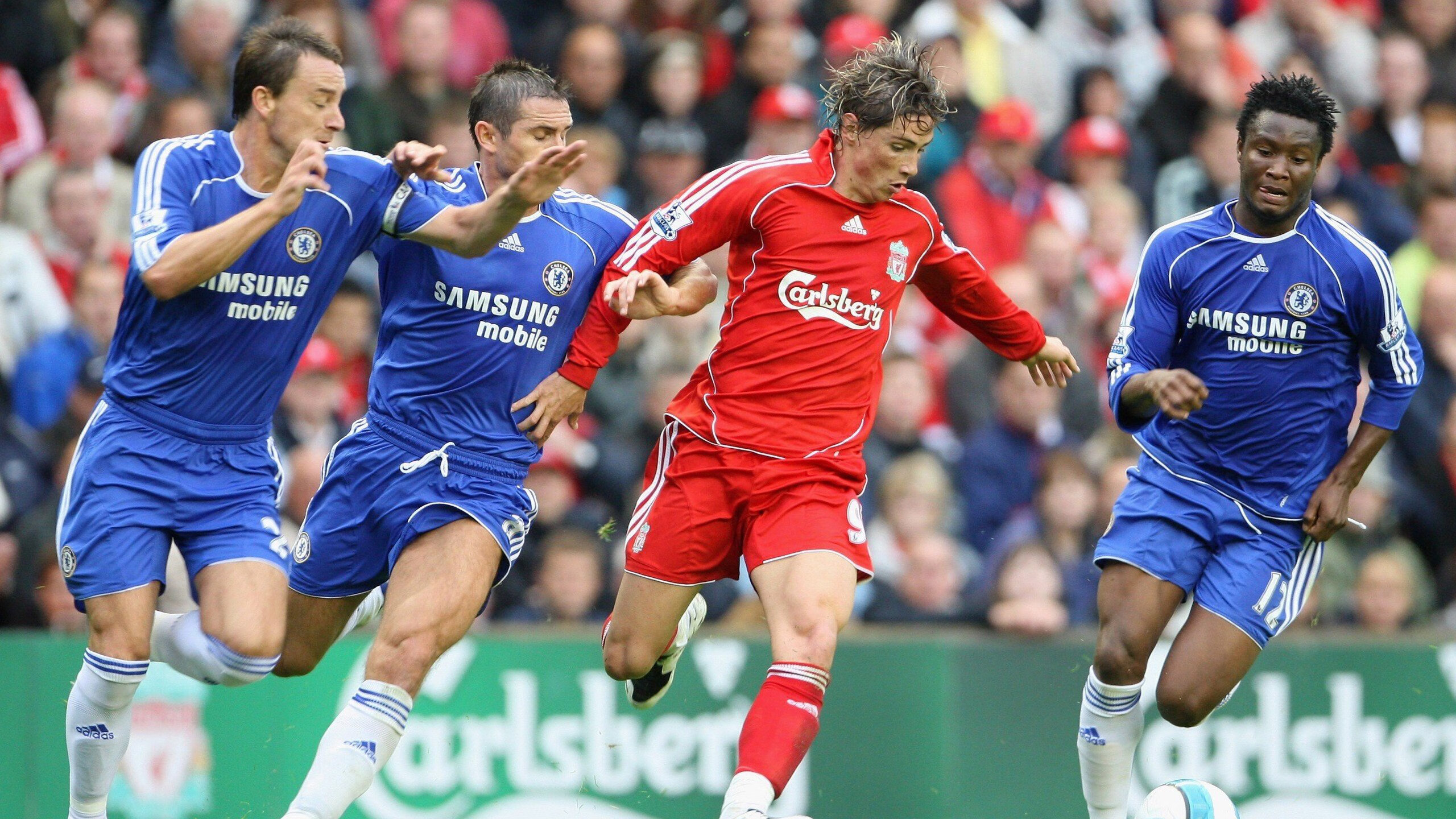 “安赫尔·巴尔博萨的反应敏捷性与突破爆发力，成为美洲狮队的秘密武器”