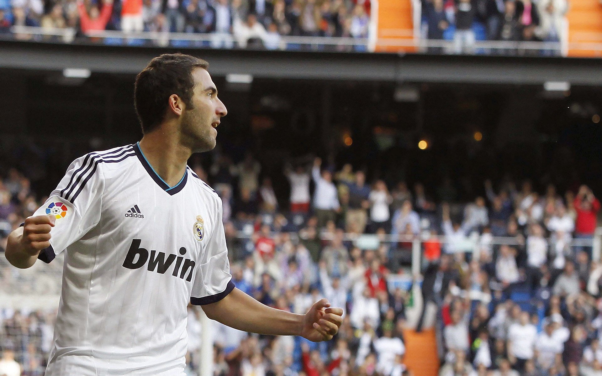 中国足球职业联赛球员体能监测智能化，足球队体能测试